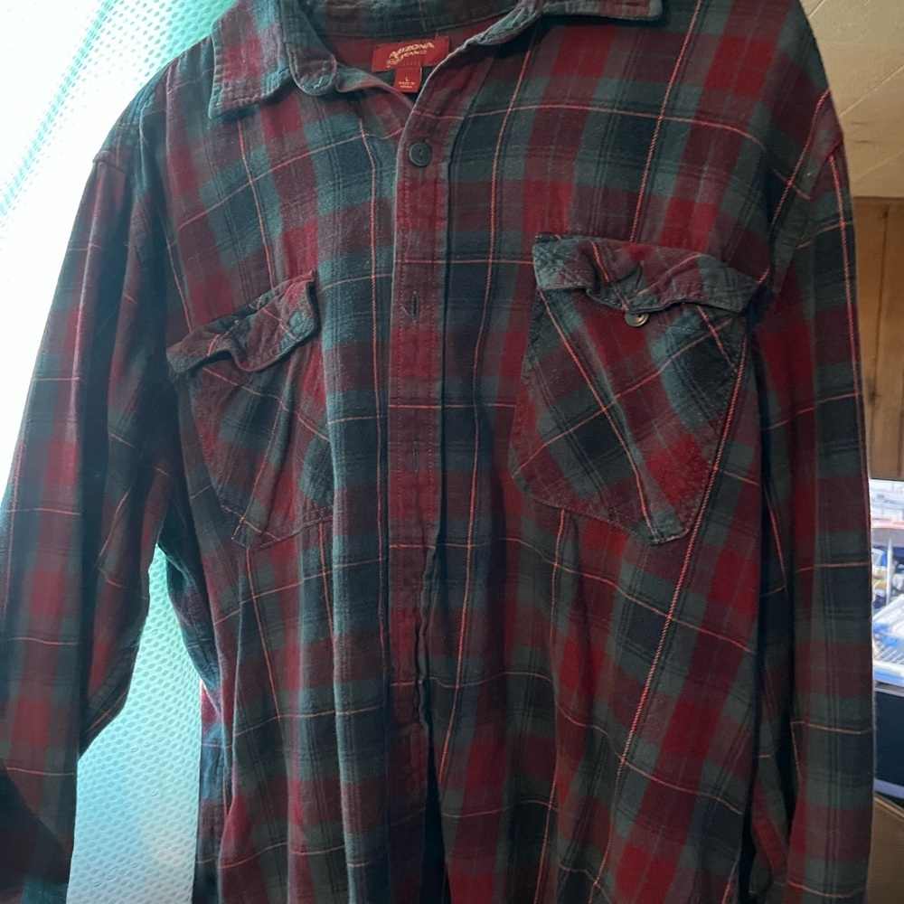 Arizona Jean Company Red and Green Plaid Men's Shirt